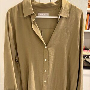 NWOT Everlane “the clean silk relaxed shirt”